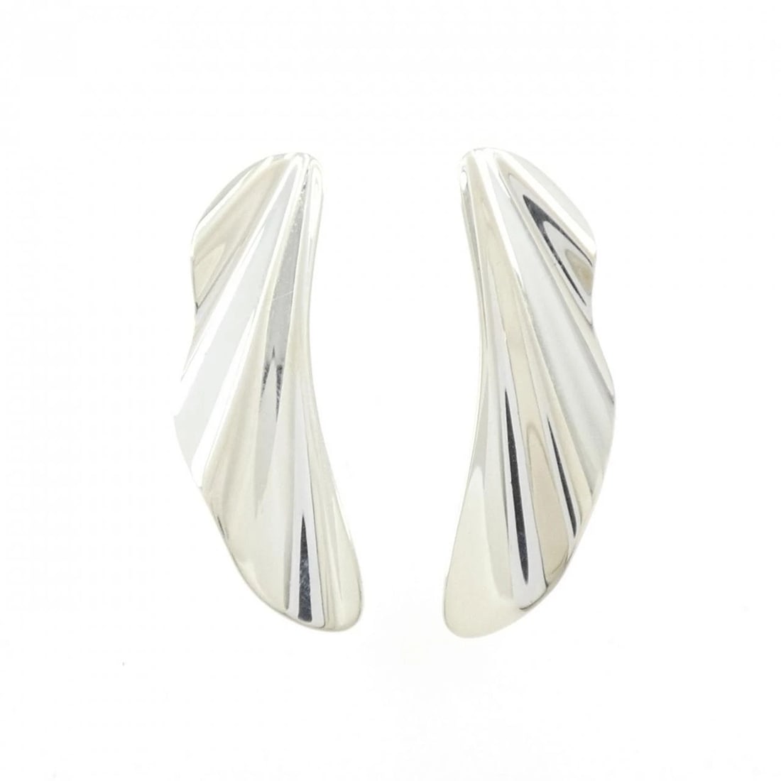 TIFFANY&CO. HIGH TIDE PIERCE: TIFFANY&Co. High Tide Pierce Brand: TIFFANY&Co. Type/Style: TIFFANY&Co. Pierce/Earring Material: 925Silver, Color: SILVER Size: Actual Size Approximate dimensions (height x width): 40.3mm x 12.8mm