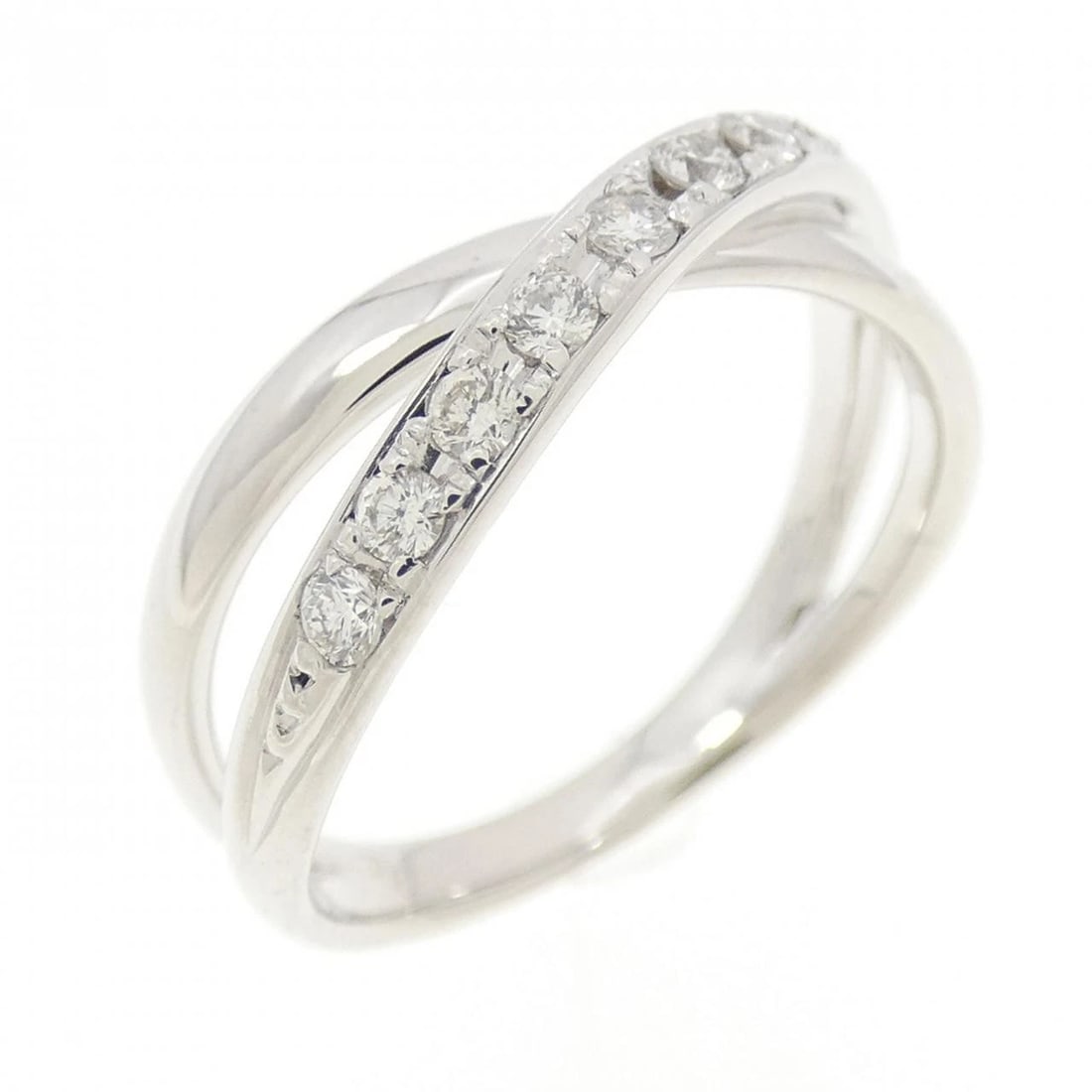 PONTE VECCHIO DIAMOND RING: Ponte Vecchio Diamond Ring Brand: Ponte Vecchio Type/Style: Ponte Vecchio Ring Material: K18 white gold, Main Stone Natural Color: WHITE GOLD Size: US4 Accessories: None Accessories Notice: When