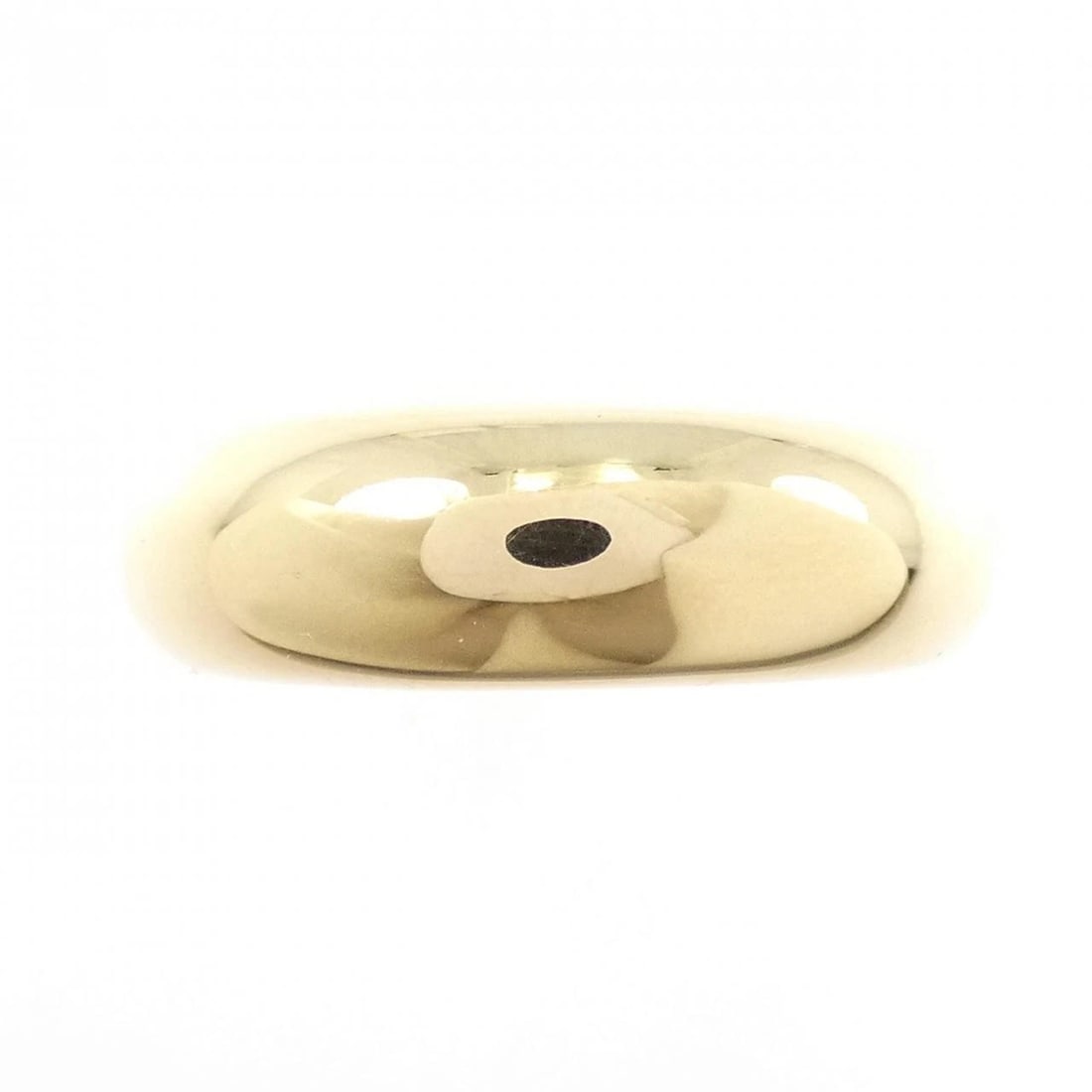 CHAUMET ANNAUD CHAUMET SIGNATURE RING: Chaumet Annaud Chaumet signature ring Brand: Chaumet Type/Style: Chaumet Ring Material: 750 Yellow Gold, Color: YELLOW GOLD Size: US5 1/4 Accessories: None Accessories Notice: When purchas