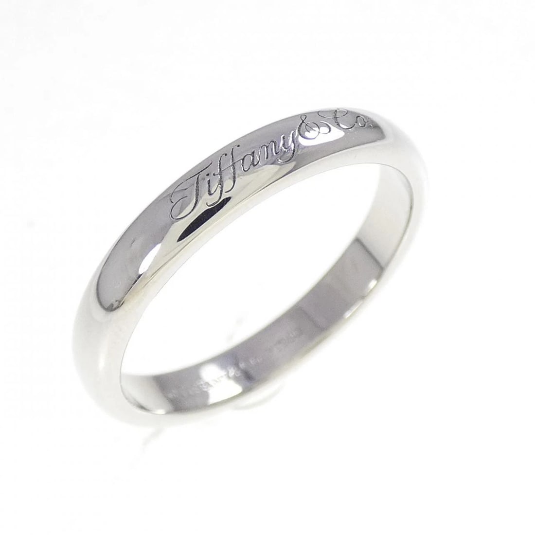 TIFFANY & CO. FOREVER WEDDING BAND RING: TIFFANY & Co. Forever Wedding Band Ring Brand: TIFFANY&Co. Type/Style: TIFFANY & Co. Ring Material: Platinum950, Color: silver Size: US6 Accessories: None Accessories Notice: When purchasing
