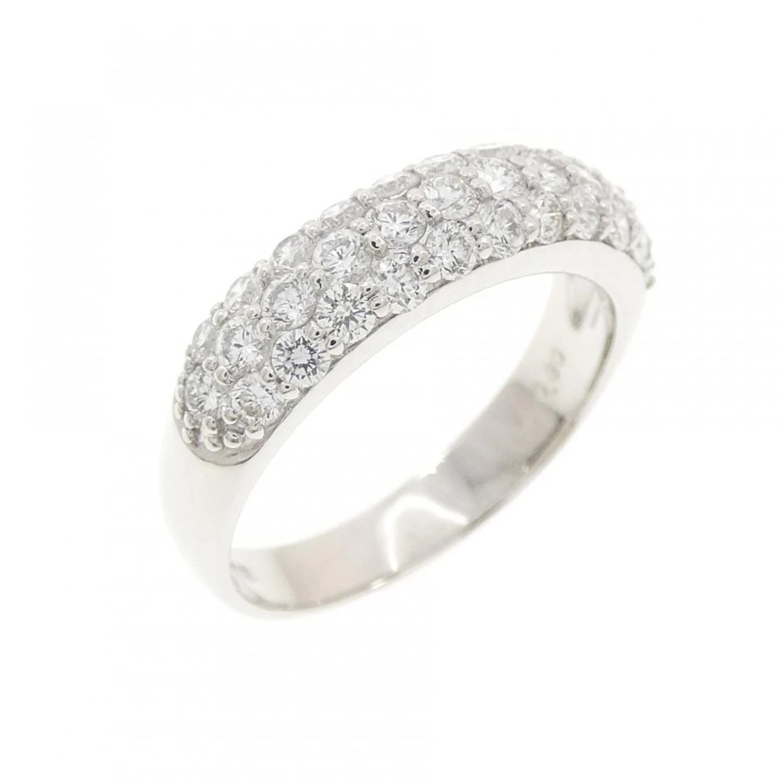 PONTE VECCHIO PAVE RING: Ponte Vecchio Pave Ring Brand: Ponte Vecchio Type/Style: Ponte Vecchio Ring Material: K18 white gold, Main Stone Natural Color: WHITE GOLD Size: US5 Accessories: None Accessories Notice: When