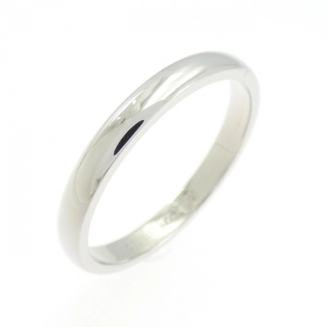 TIFFANY & CO. FOREVER WEDDING BAND RING: TIFFANY & Co. Forever Wedding Band Ring Brand: TIFFANY&Co. Type/Style: TIFFANY & Co. Ring Material: Platinum950, Color: SILVER Size: US8 1/2 Accessories: None Accessories Notice: When purchasing