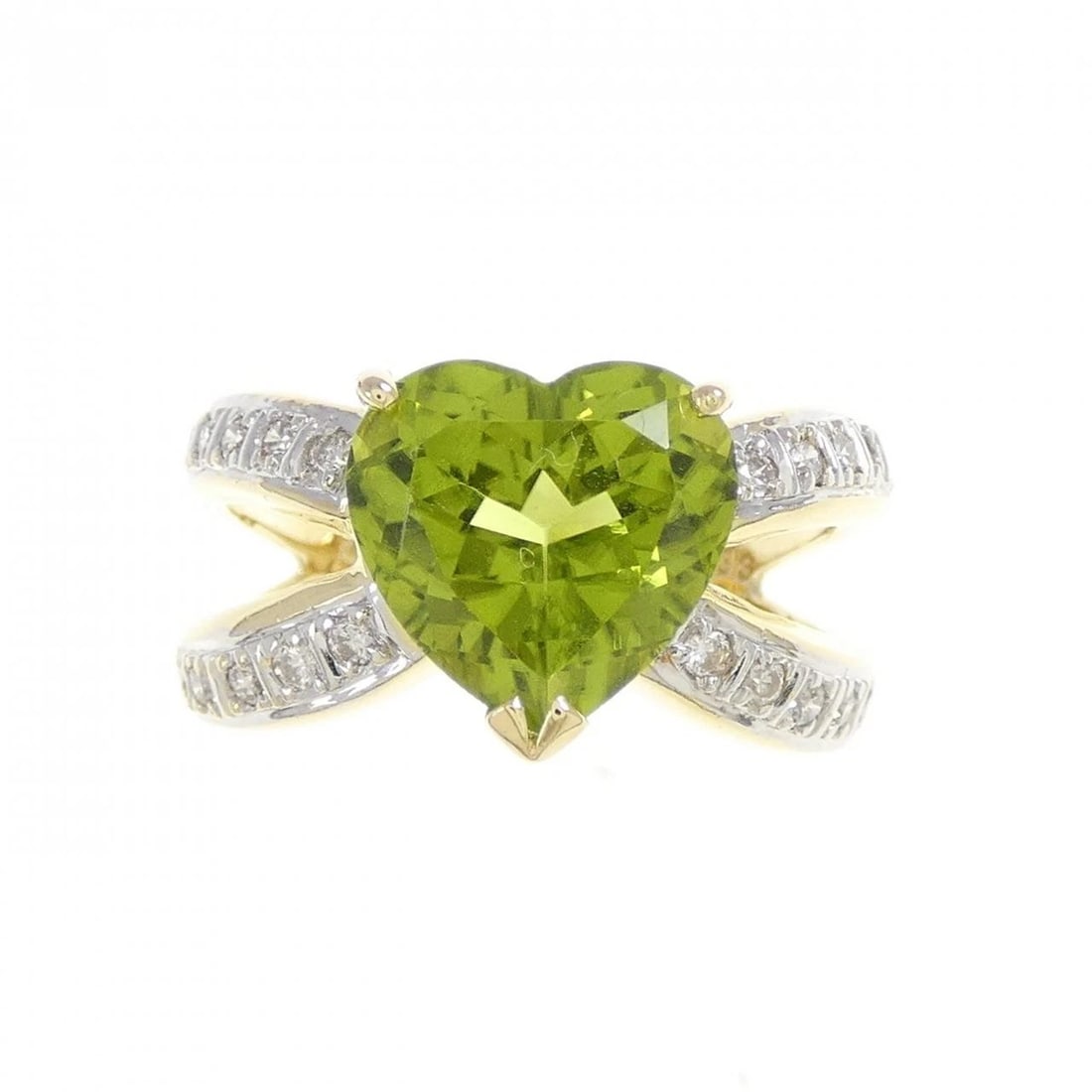 PONTE VECCHIO HEART RING: Ponte Vecchio Heart Ring Brand: Ponte Vecchio Type/Style: Ponte Vecchio Ring Material: 18K Yellow Gold/18K White Gold, Main Stone Peridot Color: YYG,WG Size: US6 1/4 Accessories: None Accessories