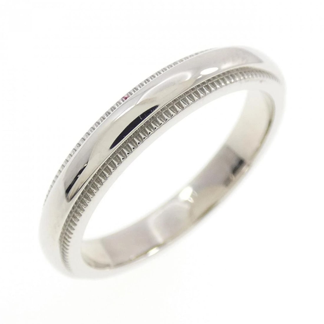 TIFFANY & CO. MILGRAIN RING: TIFFANY & Co. Milgrain Ring Brand: TIFFANY&Co. Type/Style: TIFFANY & Co. Ring Material: Platinum950, Color: SILVER Size: US5 Accessories: None Accessories Notice: When purchasing pre-owned goods,