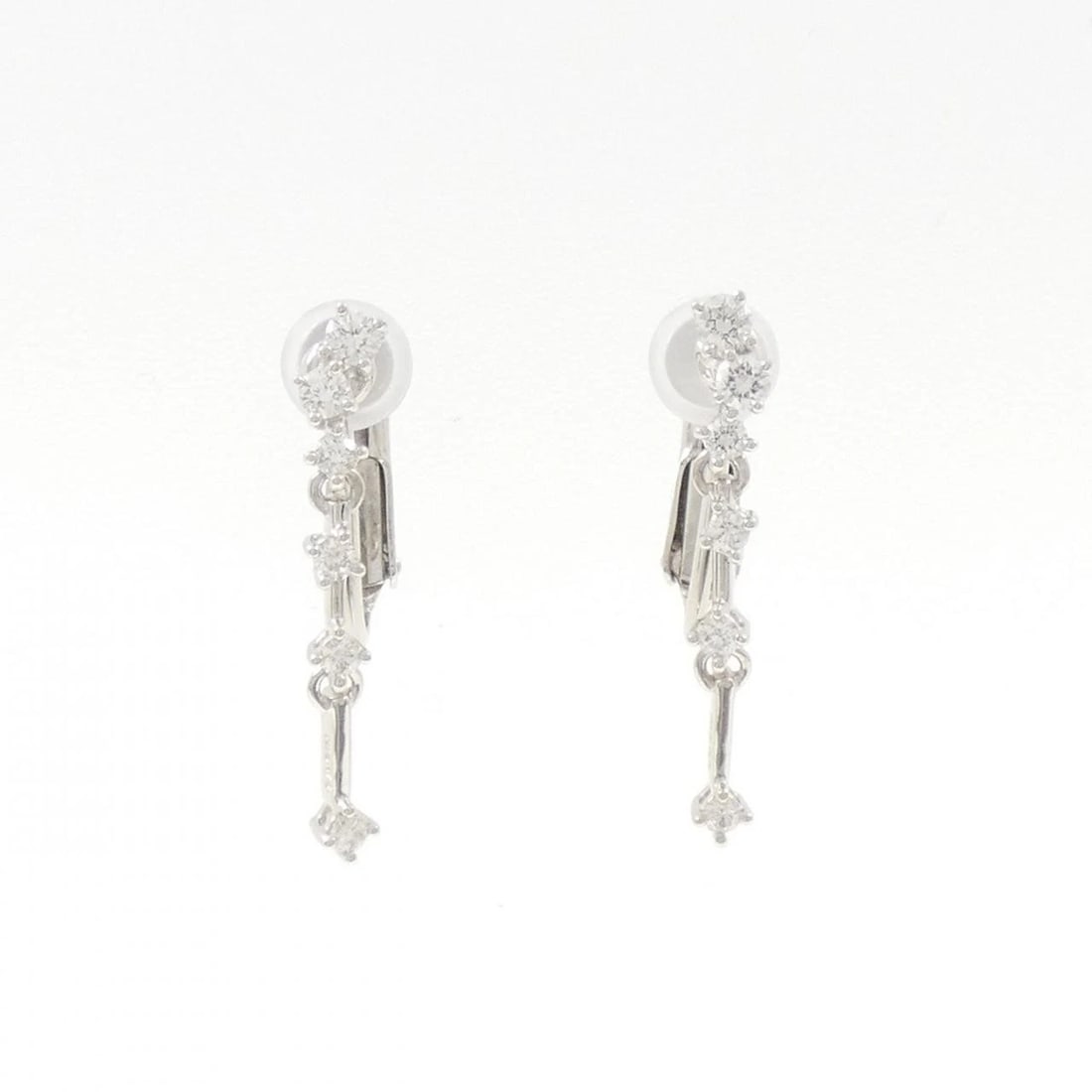 TASAKI DIAMOND EARRING: Tasaki Diamond Earring Brand: TASAKI Type/Style: Tasaki Pierce/Earring Material: K18 white gold, Main Stone Natural Color: WHITE GOLD Size: Actual Size Approximate dimensions (height x width): 21.6mm