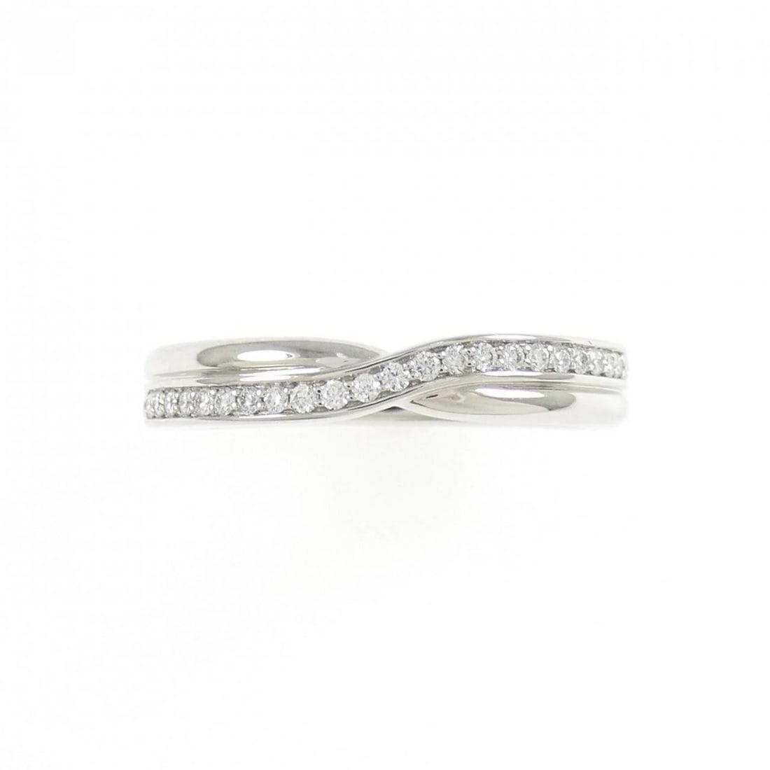 HARRY WINSTON TRIST ONE ROW RING: Harry Winston Trist One Row Ring Brand: HARRY WINSTON Type/Style: Harry Winston Ring Material: Platinum950, Main Stone Natural Color: SILVER Size: US5 Accessories: None Accessories Notice: When