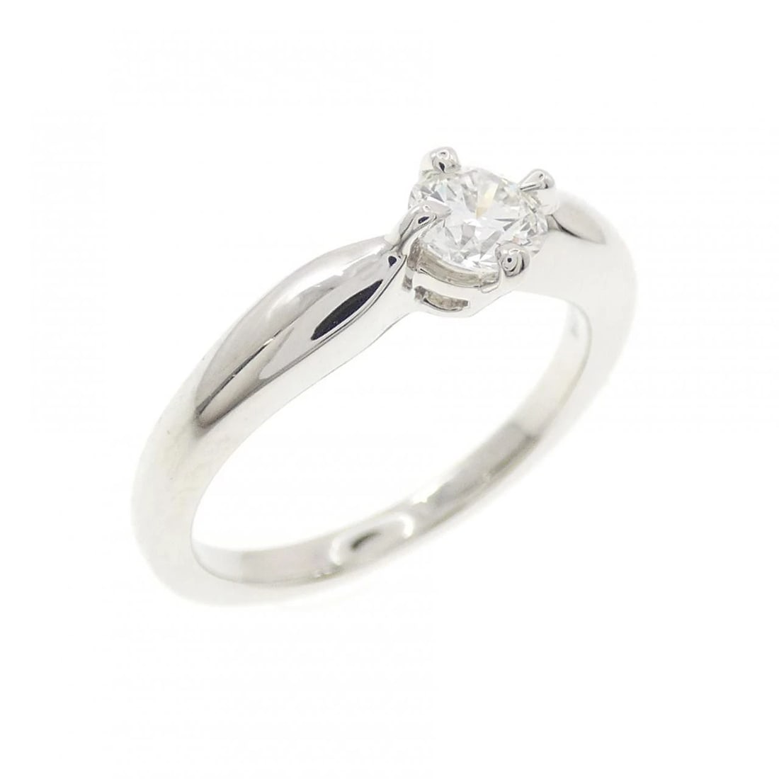 BVLGARI DEDICATA A VENEZIA RING: Bvlgari Dedicata a Venezia Ring Brand: BVLGARI Type/Style: Bulgari Ring Material: Platinum950, Main Stone Natural Color: SILVER Size: US5 Accessories: None Accessories Notice: When purchasing