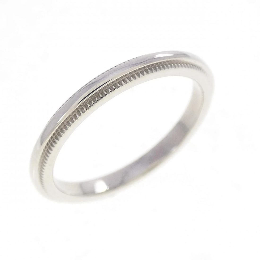 TIFFANY & CO. MILGRAIN RING: TIFFANY & Co. Milgrain Ring Brand: TIFFANY&Co. Type/Style: TIFFANY & Co. Ring Material: Platinum950, Color: SILVER Size: US5 Accessories: None Accessories Notice: When purchasing pre-owned goods,