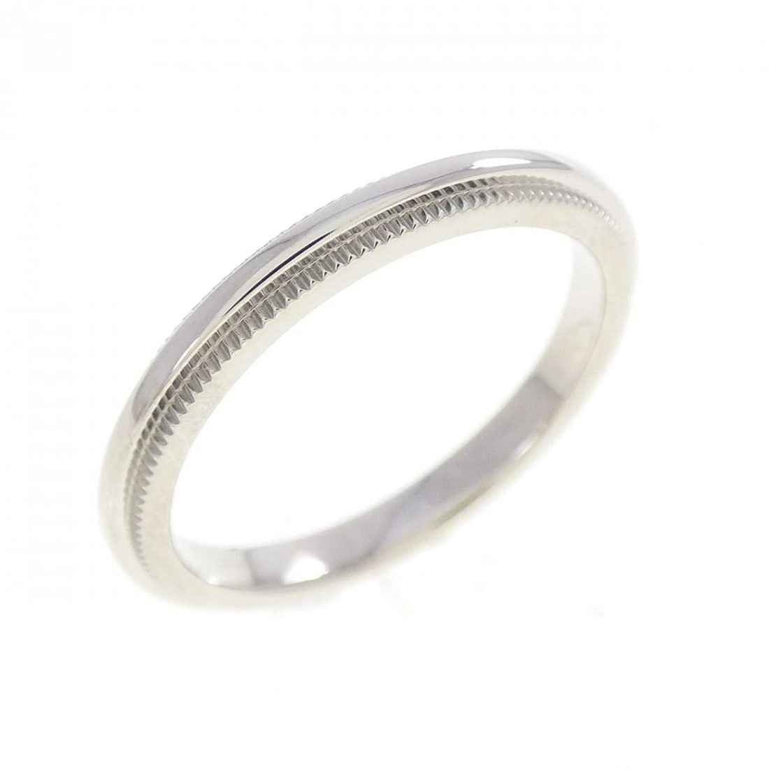 TIFFANY & CO. MILGRAIN RING: TIFFANY & Co. Milgrain Ring Brand: TIFFANY&Co. Type/Style: TIFFANY & Co. Ring Material: Platinum950, Color: SILVER Size: US4 1/4 Accessories: None Accessories Notice: When purchasing pre-owned goods,
