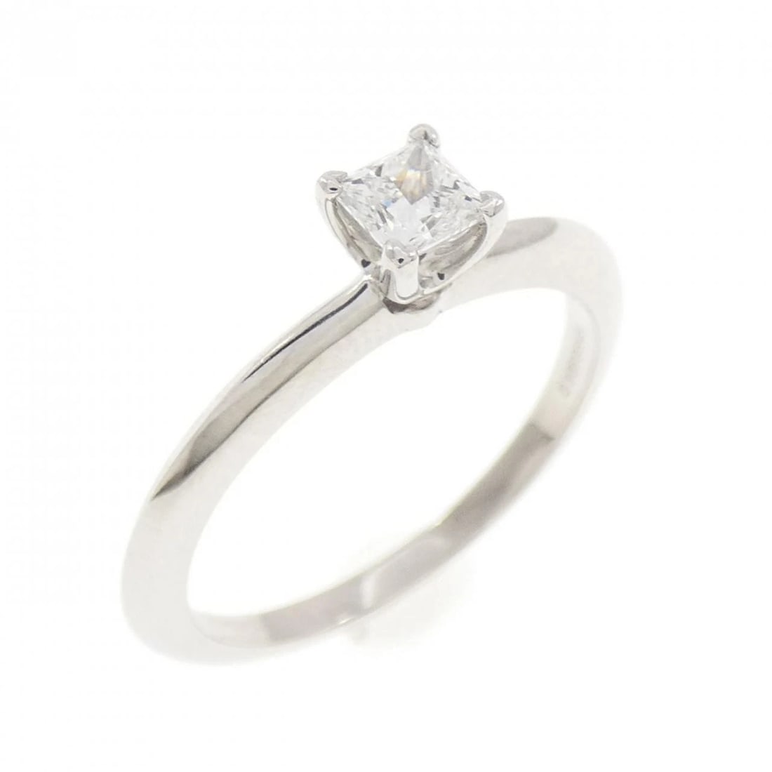 TIFFANY&CO. PRINCESS RING: TIFFANY&Co. Princess Ring Brand: TIFFANY&Co. Type/Style: TIFFANY & Co. Ring Material: Platinum950, Main Stone Natural Color: SILVER Size: US6 Accessories: None Accessories Notice: When purchasing