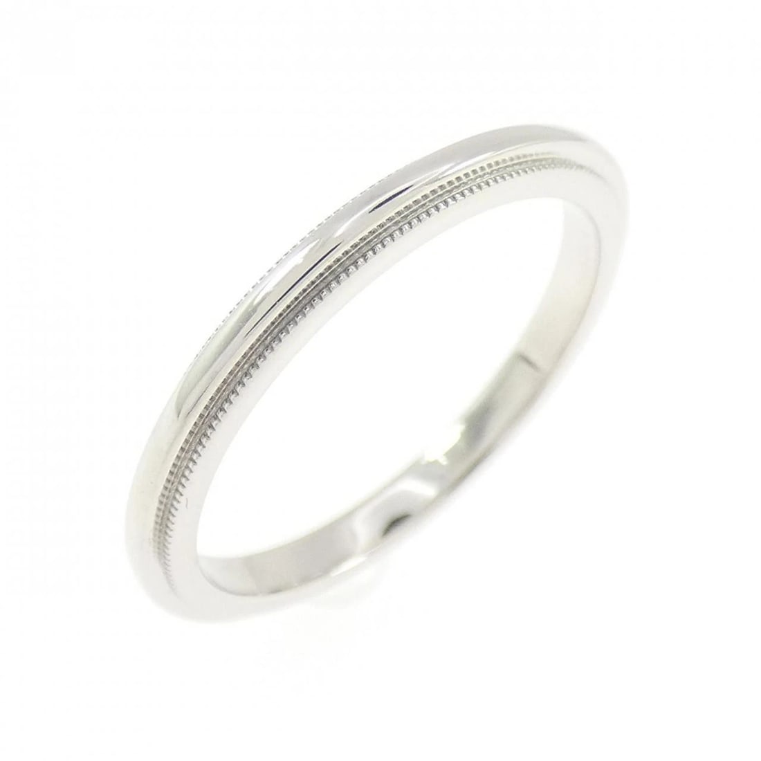 TIFFANY & CO. MILGRAIN RING: TIFFANY & Co. Milgrain Ring Brand: TIFFANY&Co. Type/Style: TIFFANY & Co. Ring Material: Platinum950, Color: SILVER Size: US5 1/4 Accessories: None Accessories Notice: When purchasing pre-owned goods,