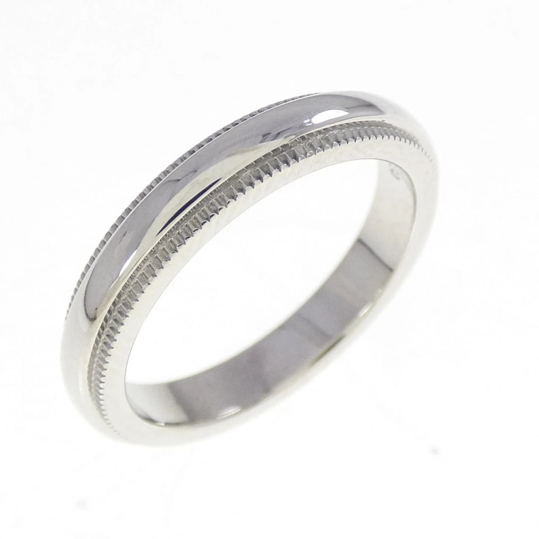 TIFFANY & CO. MILGRAIN RING: TIFFANY & Co. Milgrain Ring Brand: TIFFANY&Co. Type/Style: TIFFANY & Co. Ring Material: Platinum950, Color: SILVER Size: US3 3/4 Accessories: None Accessories Notice: When purchasing pre-o