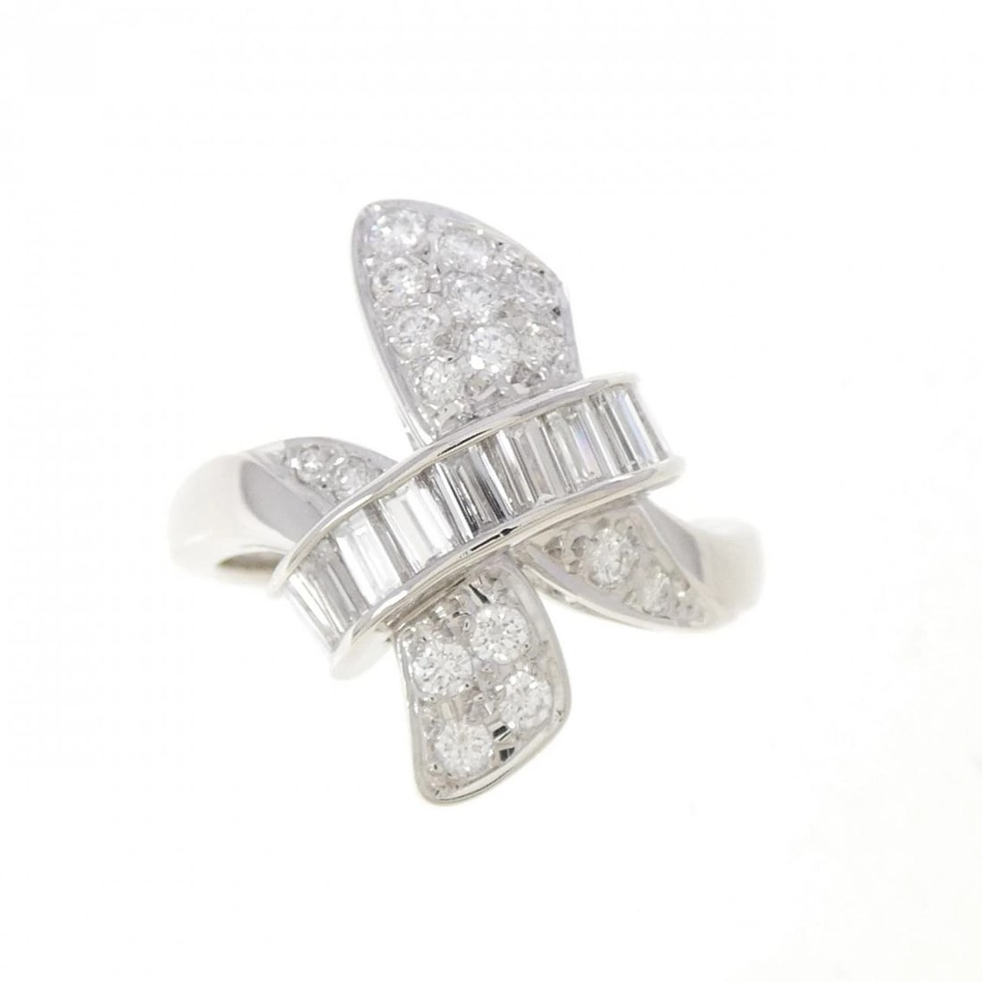MIKIMOTO DIAMOND RING - 2