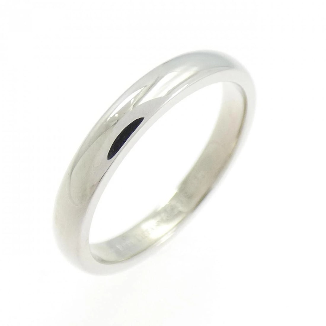 TIFFANY & CO. FOREVER WEDDING BAND RING: TIFFANY & Co. Forever Wedding Band Ring Brand: TIFFANY&Co. Type/Style: TIFFANY & Co. Ring Material: Platinum950, Color: SILVER Size: US5 Accessories: None Accessories Notice: When purchasing