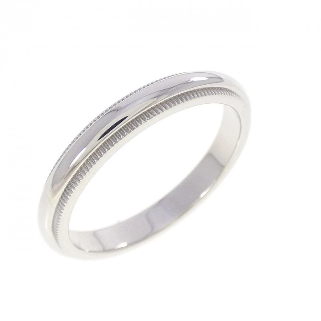 TIFFANY & CO. MILGRAIN RING: TIFFANY & Co. Milgrain Ring Brand: TIFFANY&Co. Type/Style: TIFFANY & Co. Ring Material: Platinum950, Color: silver Size: US8 1/2 Accessories: None Accessories Notice: When purchasing pre-owned goods,