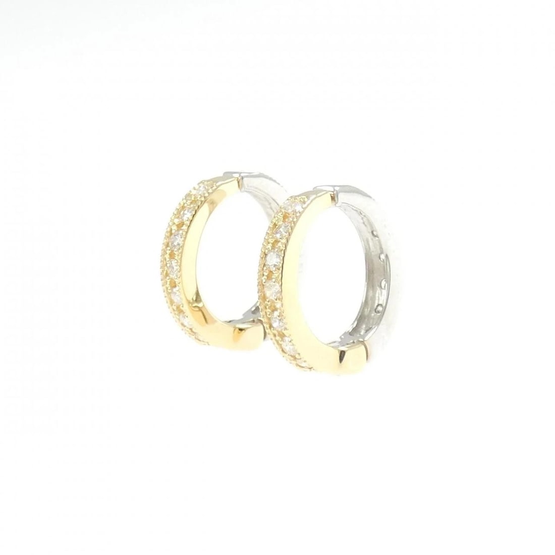K18YG/K18WG DIAMOND EARRINGS: K18YG/K18WG Diamond Earrings Brand: Unbranded Type/Style: Diamond Pierce/Earring Material: 18K Yellow Gold/18K White Gold, Main Stone Natural Color: YG,WG Size: Actual Size Approx. height x width: