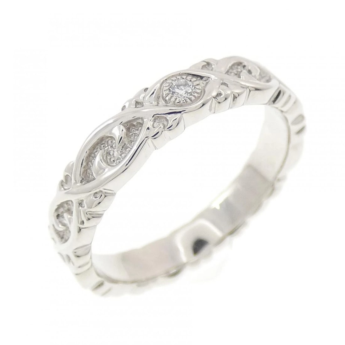 STAR JEWELRY DIAMOND RING: Star Jewelry Diamond Ring Brand: STAR JEWELRY Type/Style: Star Jewelry Ring Material: Platinum950, Main Stone Natural Color: SILVER Size: US5 3/4 Accessories: None Accessories Notice: When purchasing