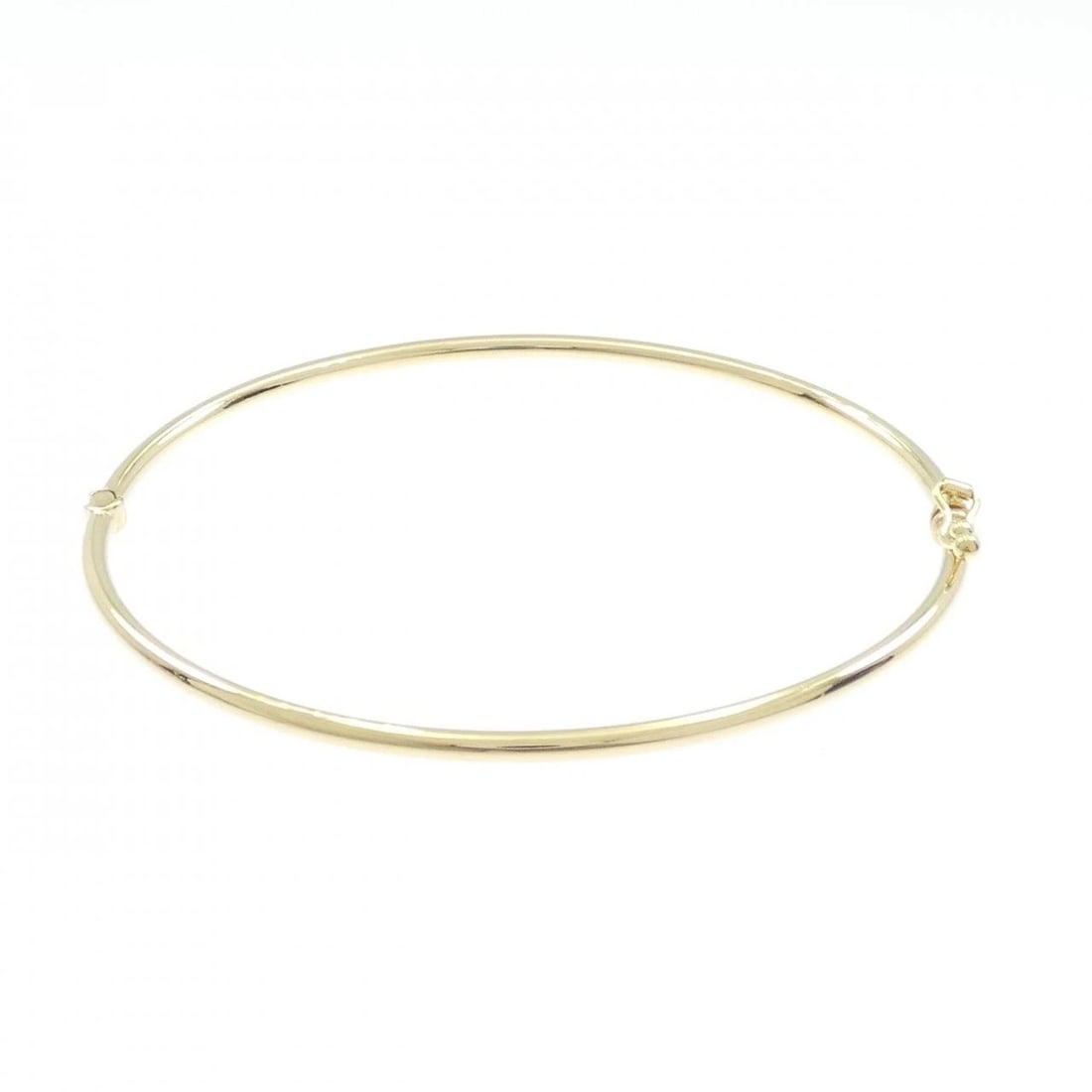 K18YG BANGLE: K18YG Bangle Brand: Unbranded Type/Style: Bracelet Material: K18 yellow gold, Color: YELLOW GOLD Size: Length16.5cm Actual Size Max width approx.: 1.8mm Accessories: None Accessories Notice: When