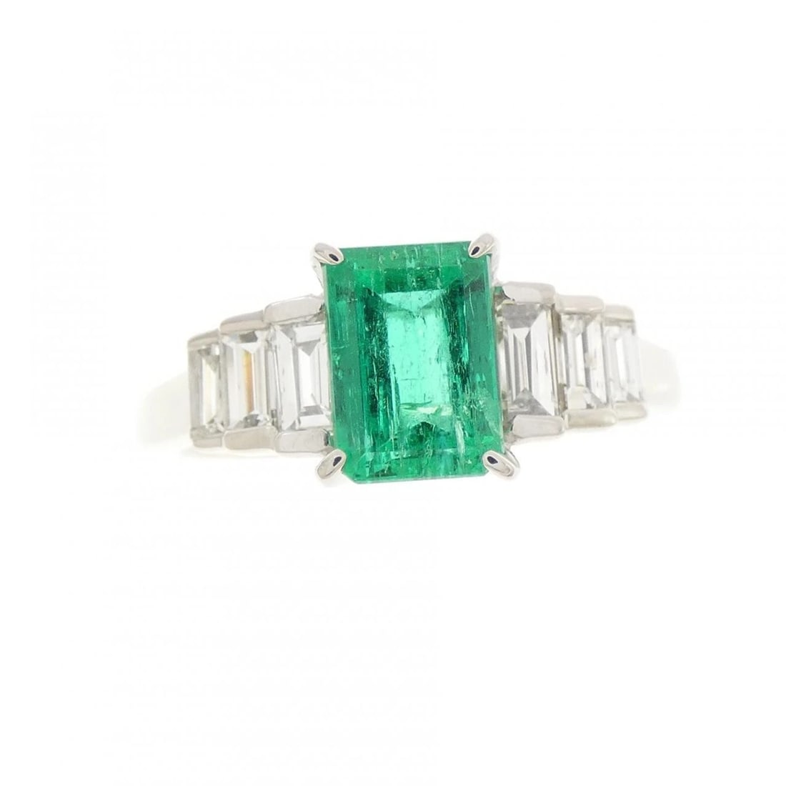 PT900 EMERALD RING - 2