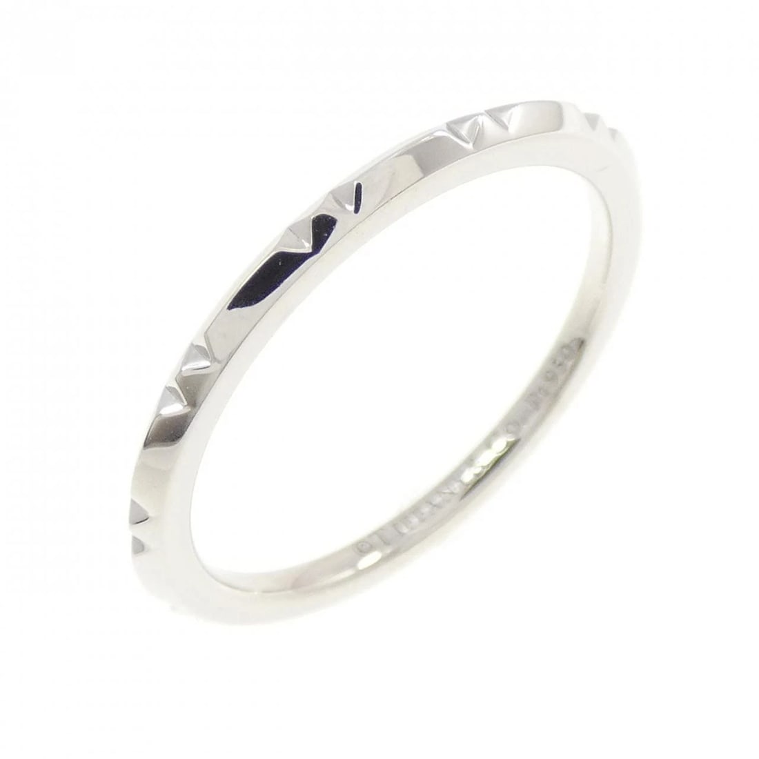 TIFFANY & CO. T TRUE BAND RING: TIFFANY & Co. T True Band Ring Brand: TIFFANY&Co. Type/Style: TIFFANY & Co. Ring Material: Platinum950, Color: SILVER Size: US6 1/4 Accessories: None Accessories Notice: When purchasing pre-owned