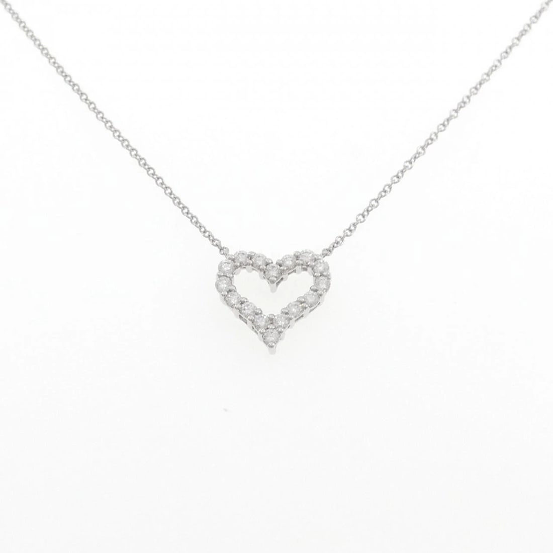 TIFFANY&CO. SENTIMENTAL HEART MINI NECKLACE: TIFFANY&Co. Sentimental Heart Mini Necklace Brand: TIFFANY&Co. Type/Style: TIFFANY&Co. Necklace Material: Platinum950, Main Stone Natural Color: silver Size: Length40cm Actual Size Pendant length appr