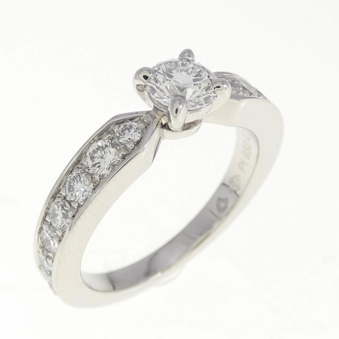 CHAUMET PLUME RING: Chaumet Plume Ring Brand: Chaumet Type/Style: Chaumet Ring Material: Platinum950, Main Stone Natural Color: SILVER Size: US4 1/2 Accessories: None Accessories Notice: When purchasing pre-o