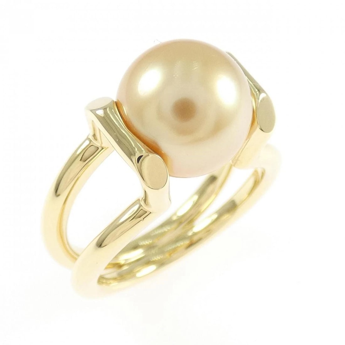 TIFFANY&CO. HARDWARE RING: TIFFANY&Co. Hardware Ring Brand: TIFFANY&Co. Type/Style: TIFFANY & Co. Ring Material: 750 yellow gold, Main Stone White Butterfly Pearl Color: YELLOW GOLD Size: US5 3/4 Accessories: None Accessories