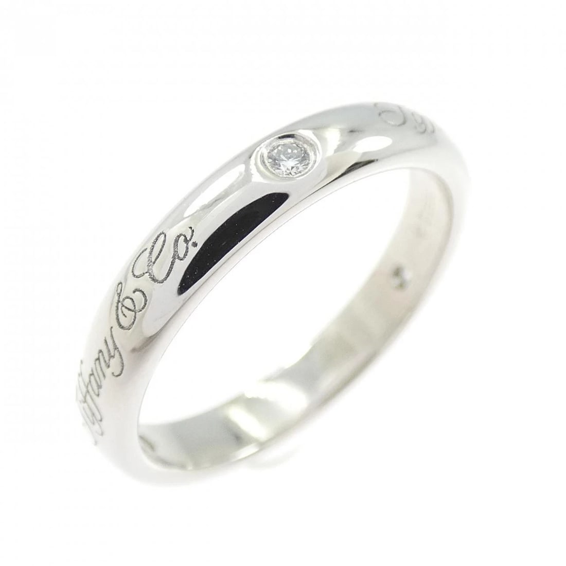 TIFFANY & CO. NOTES LUCIDA RING: TIFFANY & Co. Notes Lucida Ring Brand: TIFFANY&Co. Type/Style: TIFFANY & Co. Ring Material: Platinum950, Main Stone Natural Color: SILVER Size: US4 1/4 Accessories: None Accessories Notice: When