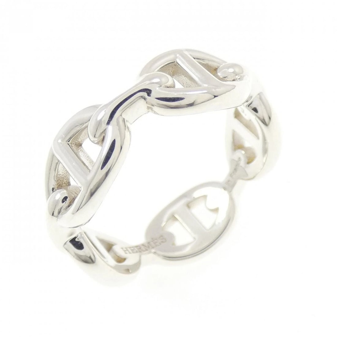 HERMES CHAINE D'ANCRE ENCHAINE RING: Hermes Chaine d'Ancre Enchaine Ring Brand: HERMES Type/Style: Hermes Ring Material: 925Silver, Color: silver Size: US6 3/4(54) Accessories: None Accessories Notice: When purchasing pre-owned goods,