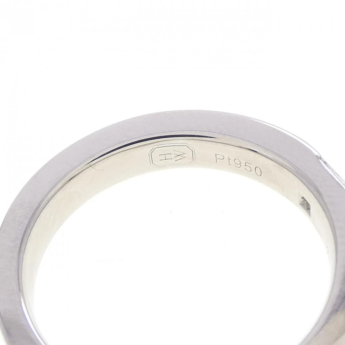 HARRY WINSTON PRINCESS CUT RING - 3