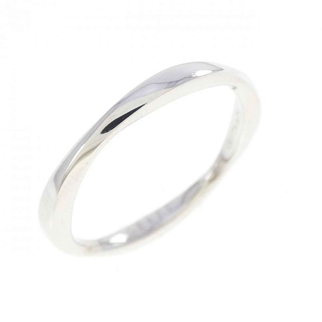 GRAPH SPIRAL BAND RING: Graph Spiral Band Ring Brand: GRAFF Type/Style: Graph Ring Material: 750 white gold, Color: WHITE GOLD Size: US7 1/4 Accessories: None Accessories Notice: When purchasing pre-owned goods,