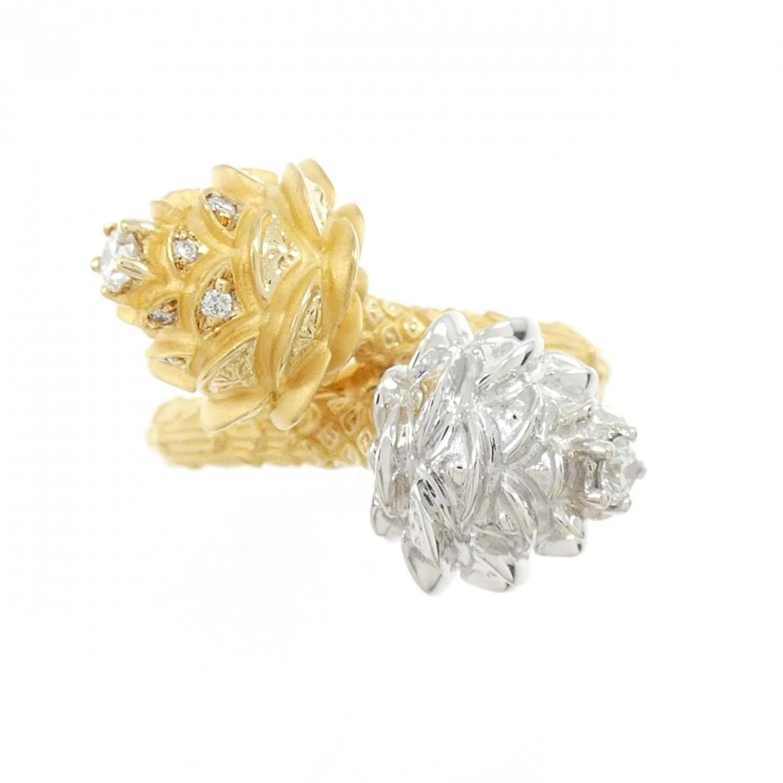 CARRERA Y CARRERA SAVIA MEDIUM RING: Carrera y Carrera Savia Medium Ring Brand: Carrera y Carrera Type/Style: Carrera Carrera Ring Material: 750 yellow gold/750 white gold, Main Stone Natural Color: YG,WG Size: US6 1/2 Accessories: N