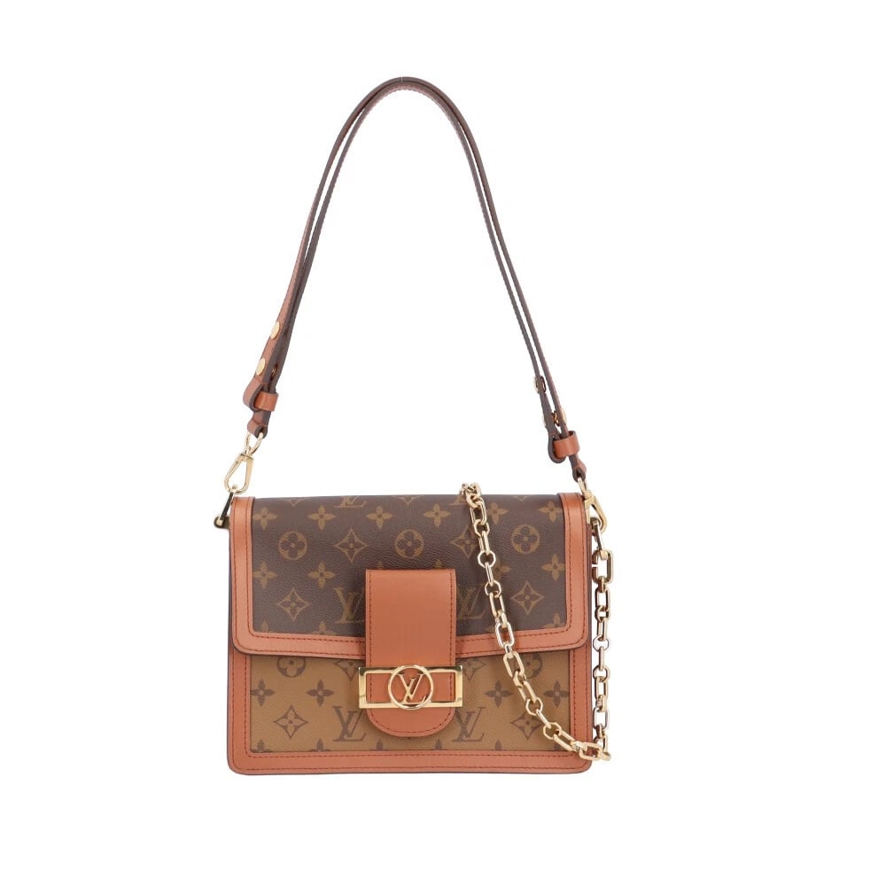 LOUIS VUITTON SHOULDERBAG MONOGRAM CANVAS: LOUIS VUITTON ShoulderBag Monogram canvas Brand: LOUIS VUITTON Type/Style: Shoulder Bag Material: Exterior Material Monogram canvas Color: Exterior color Brown Size: W9.4 x H6.7 x D3.9inch