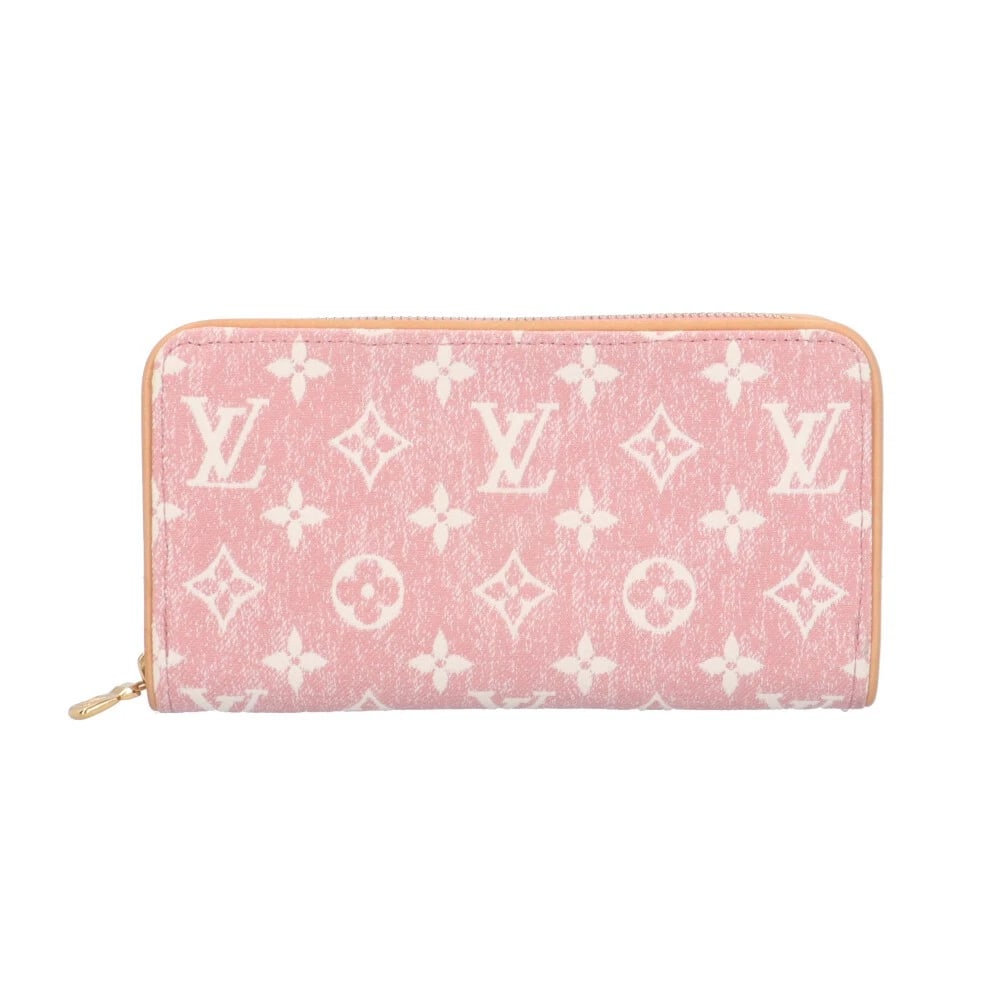 LOUIS VUITTON PURSE MONOGRAM DENIM ZIPPY WALLET: LOUIS VUITTON purse monogram denim Zippy wallet Brand: LOUIS VUITTON Type/Style: purse Material: Exterior Material monogram jacquard denim Color: Exterior color pink Size: W7.7 x H4.3x D1.2inch