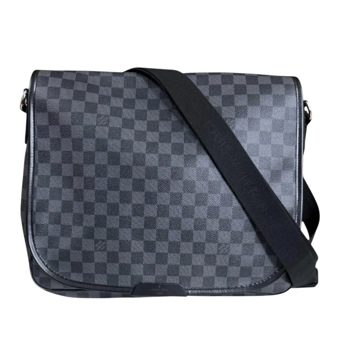 LOUIS VUITTON SHOULDERBAG CROSSBODY DAMIER GRAFITTO CANVAS: LOUIS VUITTON ShoulderBag CrossBody Damier Grafitto Canvas Brand: LOUIS VUITTON Type/Style: Shoulder Bag Material: Exterior Material Damier Grafitto Canvas Color: Exterior color gray Size: W14.6 x H12