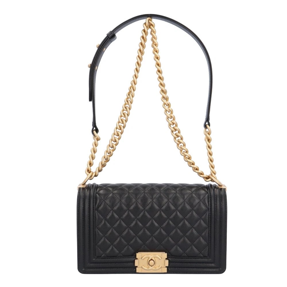 CHANEL SHOULDER BAG CROSS BODY CAVIARSKIN CHAIN BOY: CHANEL Shoulder Bag Cross Body Caviarskin Chain Boy Brand: CHANEL Type/Style: Shoulder Bag Material: Exterior Material Caviarskin Color: Exterior color black Size: W9.8 x H5.9 x D3.1inch Accessori