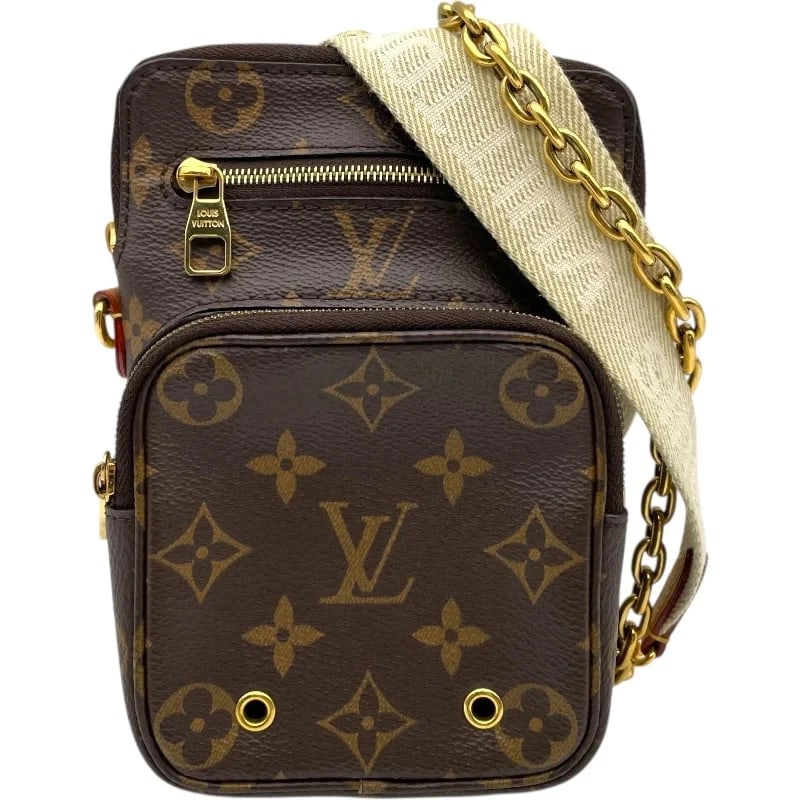 LOUIS VUITTON UTILITY BROWN MONOGRAM SHOULDER BAG: LOUIS VUITTON Utility Brown Monogram Shoulder Bag Brand: LOUIS VUITTON Type/Style: Shoulder Bag Material: Monogram Color: brown Size: W: 13cm / H: 17cm / D: 3cm Accessories: None Accessories Notice: