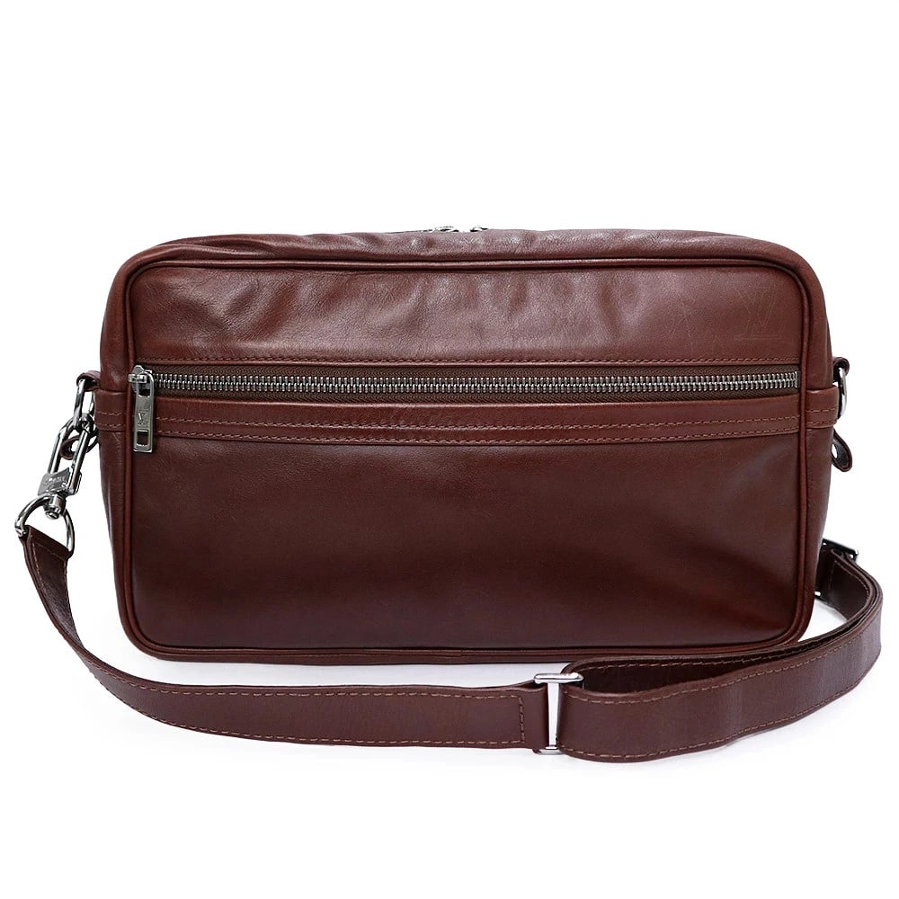 LOUIS VUITTON CROSSBODY MONOGRAM DEFILE SHOULDER BAG: LOUIS VUITTON Crossbody Monogram Defile Shoulder Bag Brand: LOUIS VUITTON Type/Style: Shoulder Bag Material: Monogram Diffie Color: Brown Size: W:30cm x H:18cm x D:7cm Accessories: None Accessories