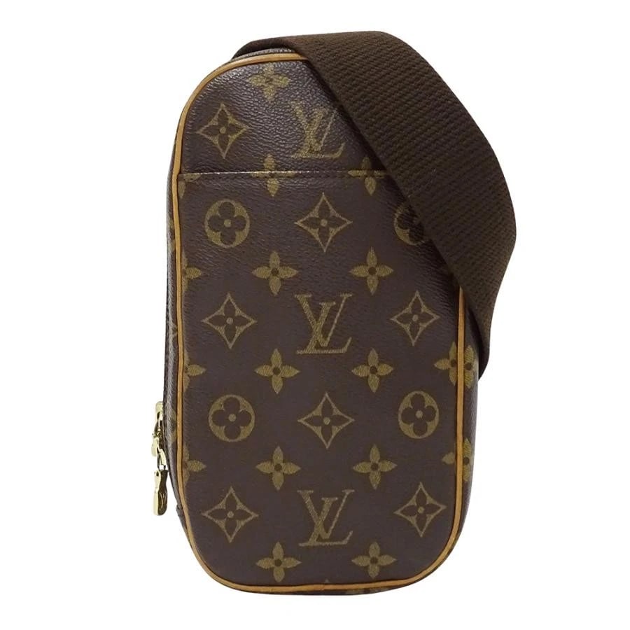 LOUIS VUITTON MONOGRAM SHOULDER BAG POCHETTE GANGE: Louis Vuitton Monogram Shoulder Bag Pochette Gange Brand: Louis Vuitton Type/Style: Shoulder Bag Material: Monogram Canvas Color: Monogram Size: W: 12cm / H: 22cm / D: 4cm Accessories: None
