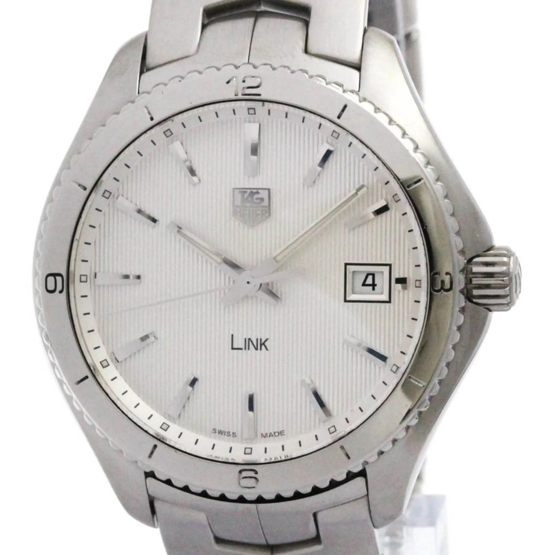 TAG HEUER STAINLESS STEEL QUARTZ WATCH: Tag Heuer Stainless Steel Quartz Watch Brand: Tag Heuer Type/Style: Wristwatch Material: (Case) Stainless steel (Band) Stainless steel Color: Dial Color Silver Size: Case Diameter 40mm / 1.57inch