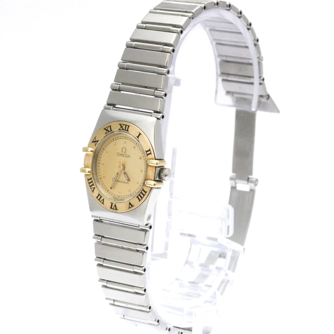 OMEGA CONSTELLATION 18K GOLD STEEL WATCH: Omega Constellation 18K Gold Steel Watch Brand: Omega Type/Style: Wristwatch Material: (Case) Stainless steel, Yellow gold (18K) (Band) Stainless steel Color: Dial Color Gold Size: Case Diameter 22mm 