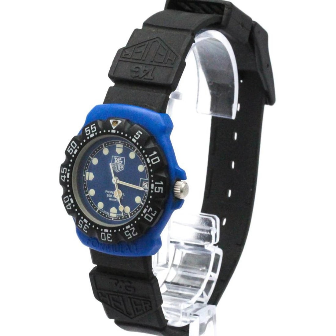 TAG HEUER FORMULA RUBBER QUARTZ WATCH: Tag Heuer Formula Rubber Quartz Watch Brand: Tag Heuer Type/Style: Wristwatch Material: (Case) Rubber Material (Band) Rubber Color: Dial Color Blue Size: Case Diameter 34mm / 1.34inch Accessories:
