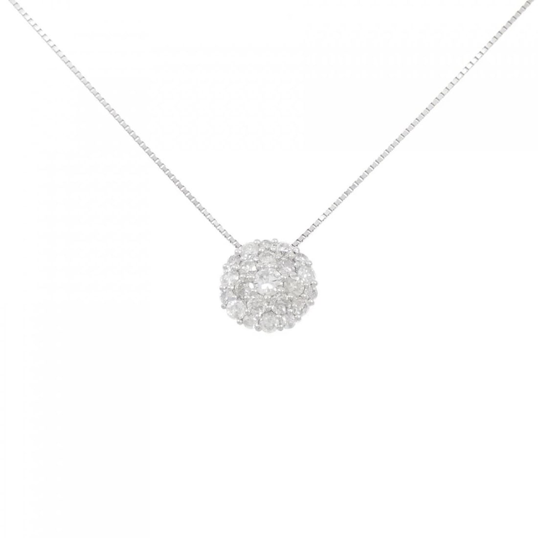 PT900/PT850 DIAMOND NECKLACE: PT900/PT850 Diamond Necklace Brand: Unbranded Type/Style: Diamond Necklace Material: PT900/PT850, Color: PT Size: Size Length 45cm Accessories: None Accessories Notice: When purchasing pre-owned