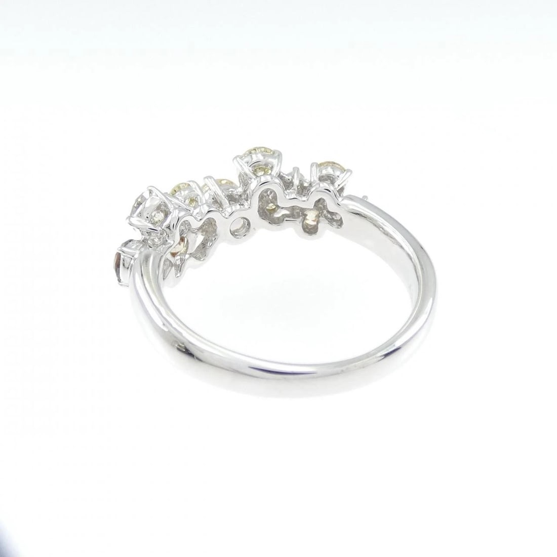 K18WG DIAMOND RING - 3