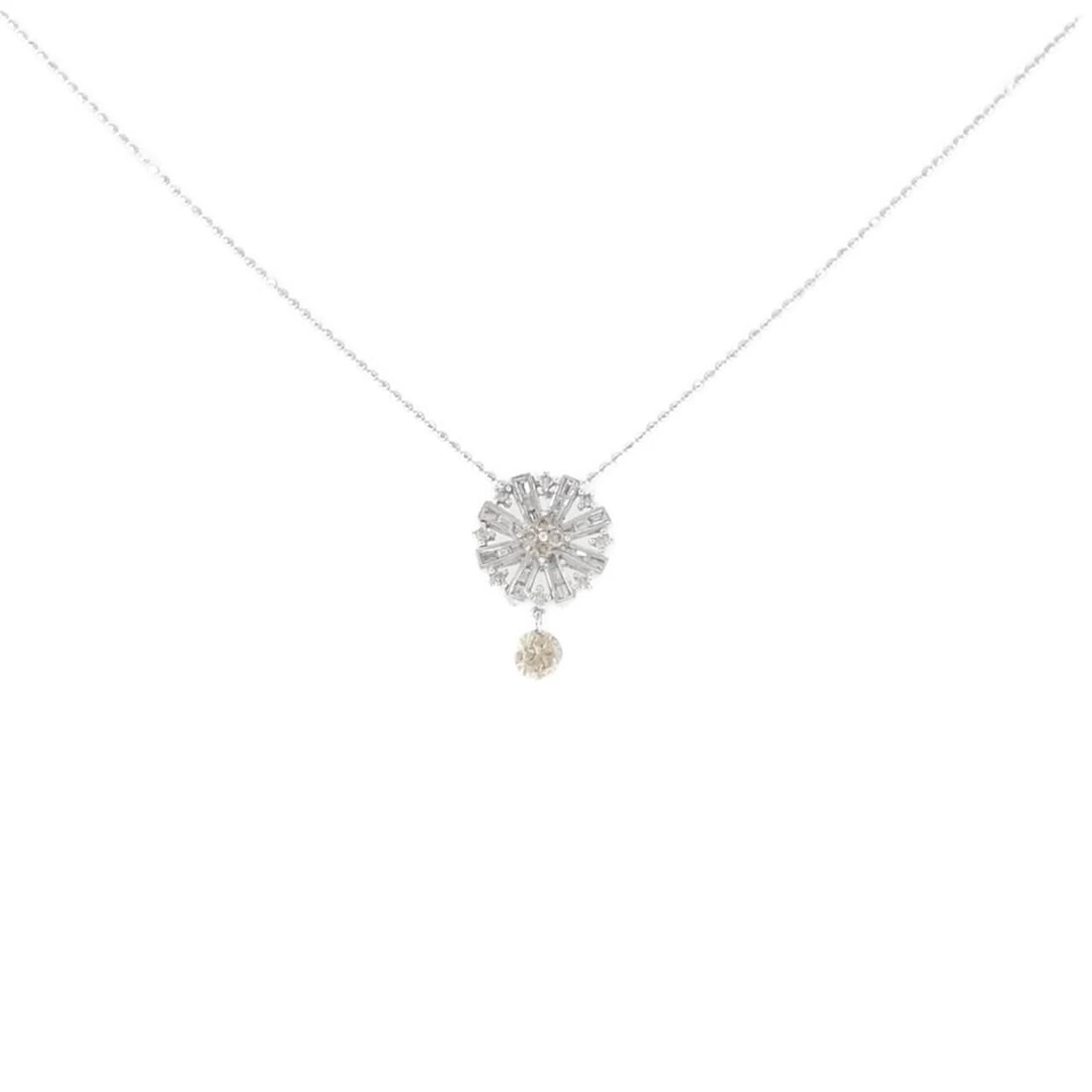 K18WG DIAMOND NECKLACE: K18WG Diamond Necklace Brand: Unbranded Type/Style: Diamond Necklace Material: K18WG, Color: WG Size: Size Length 45cm Accessories: None Accessories Notice: When purchasing pre-owned goods
