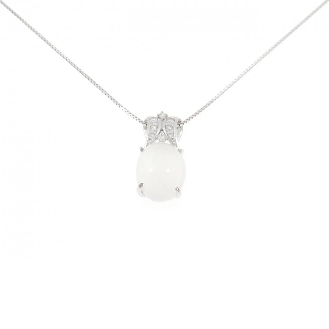K18WG MOONSTONE CAT'S EYE NECKLACE: K18WG Moonstone Cat's Eye Necklace Brand: Unbranded Type/Style: Necklace Material: K18WG, Color: WG Size: Size Length 45cm Accessories: None Accessories Notice: When purchasing pre-owned goods,