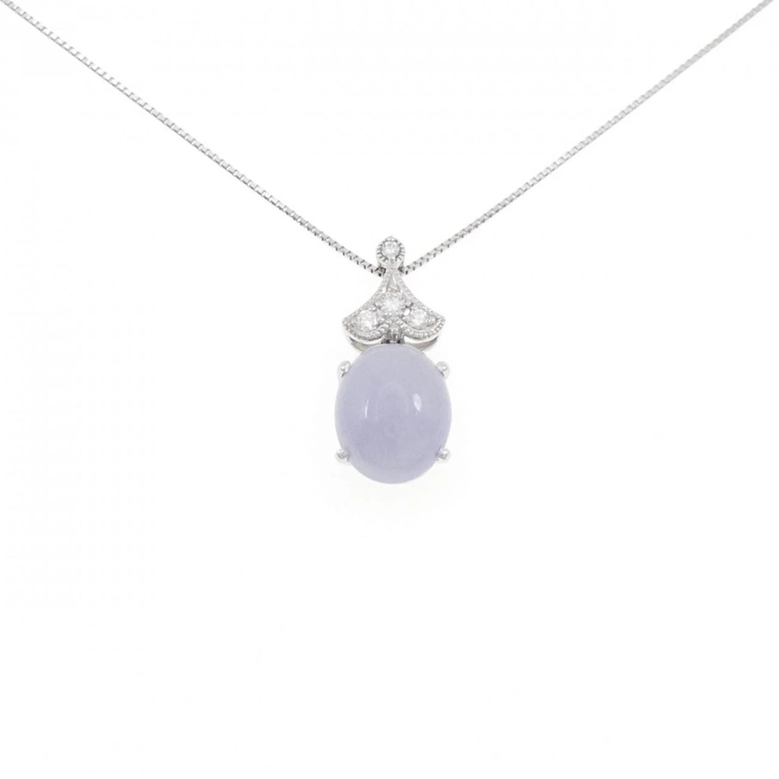 PT900/K18YG/PT850 LAVENDER JADEITE NECKLACE: PT900/K18YG/PT850 Lavender Jadeite Necklace Brand: Unbranded Type/Style: Necklace Material: PT900/K18YG/PT850, Color: PT YG Size: Size Length 45cm Accessories: None Accessories Notice: When