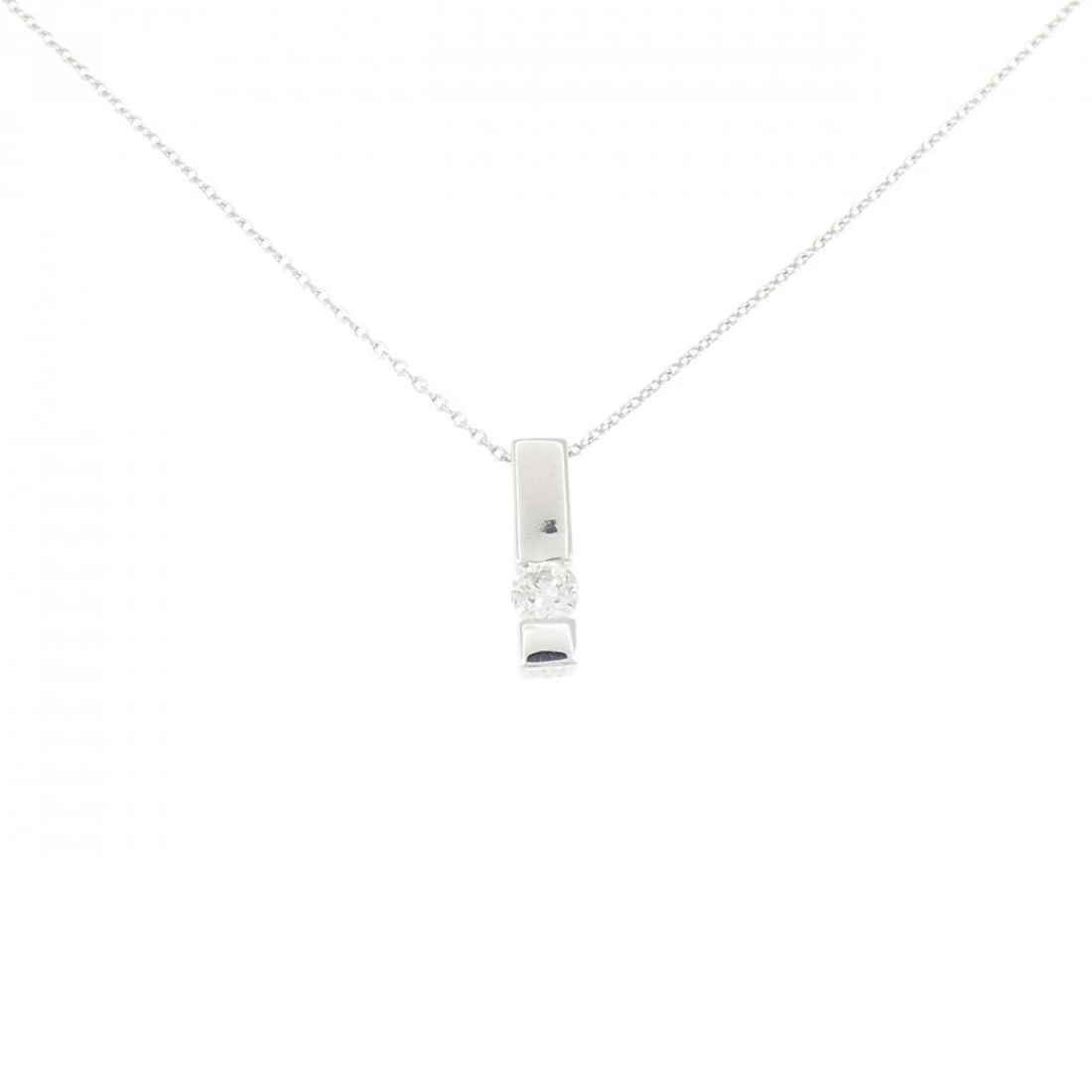 K18WG DIAMOND NECKLACE: K18WG Diamond Necklace Brand: Unbranded Type/Style: Diamond Necklace Material: K18WG, Color: WG Size: Size Length 45cm Accessories: None Accessories Notice: When purchasing pre-owned goods, please