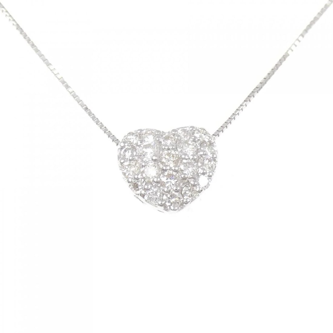 K18WG HEART PAVE DIAMOND NECKLACE: K18WG Heart Pave Diamond Necklace Brand: Unbranded Type/Style: Diamond Necklace Material: K18WG, Color: WG Size: Size Length 45cm Accessories: None Accessories Notice: When purchasing pre-
