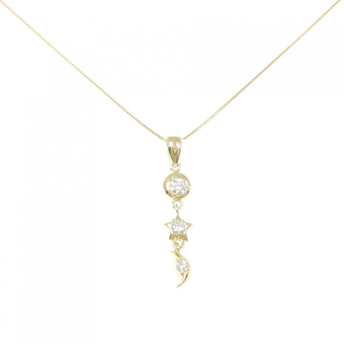 K18YG STAR X MOON DIAMOND NECKLACE: K18YG Star x Moon Diamond Necklace Brand: Unbranded Type/Style: Necklace Material: K18YG, Color: YG Size: Size Length 45cm Accessories: None Accessories Notice: When purchasing pre-owned g